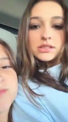 instagramlive2911080.jpg